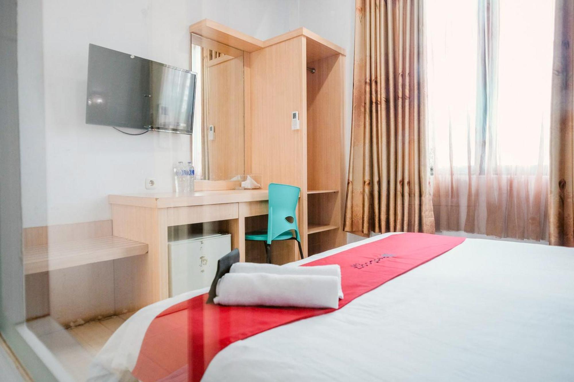 Reddoorz Premium At Hotel T-One Jambi Tanjungjohor Zewnętrze zdjęcie