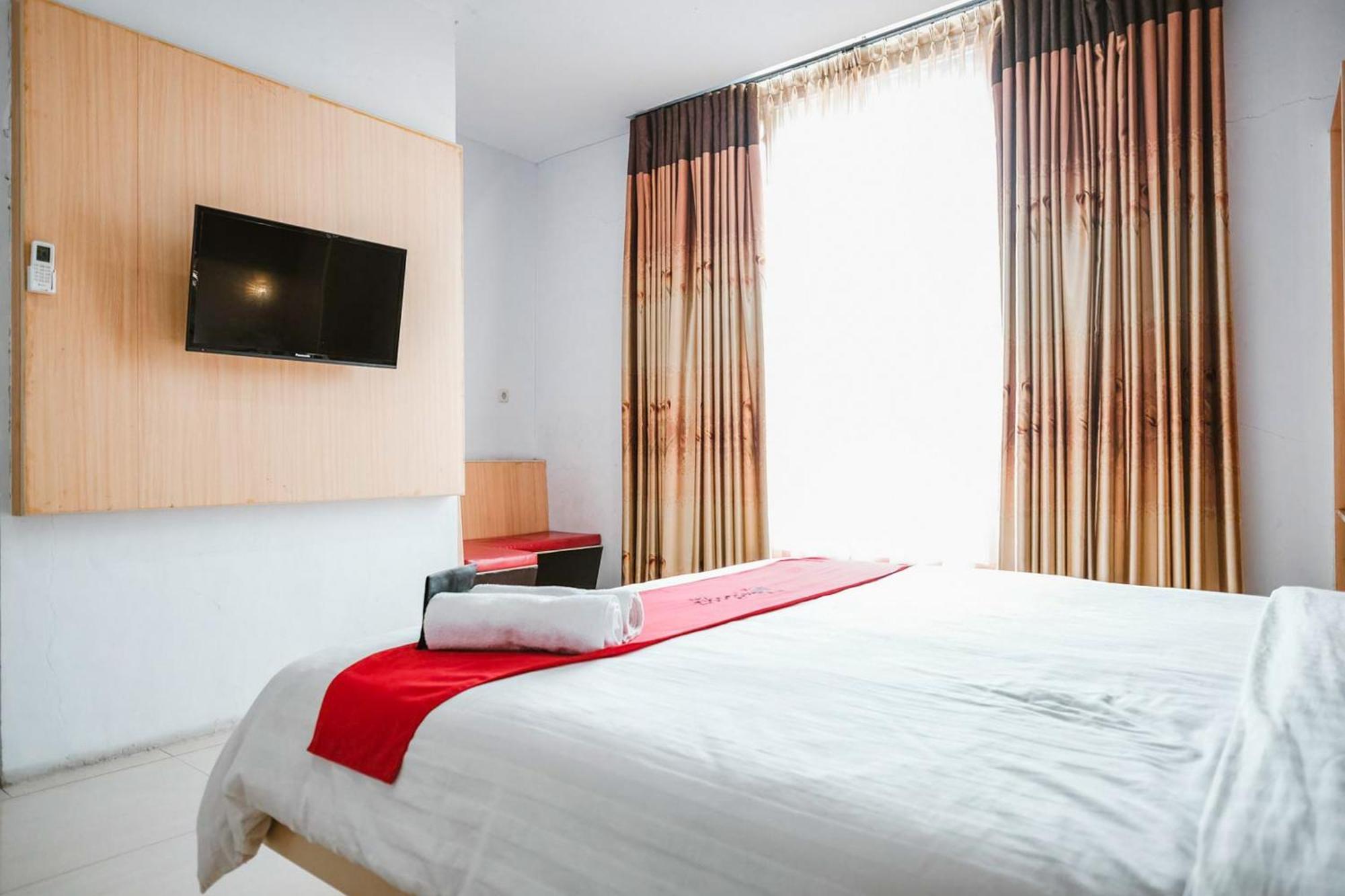 Reddoorz Premium At Hotel T-One Jambi Tanjungjohor Zewnętrze zdjęcie