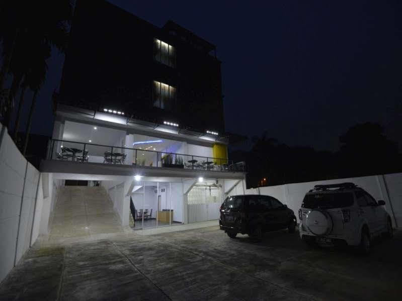 Reddoorz Premium At Hotel T-One Jambi Tanjungjohor Zewnętrze zdjęcie